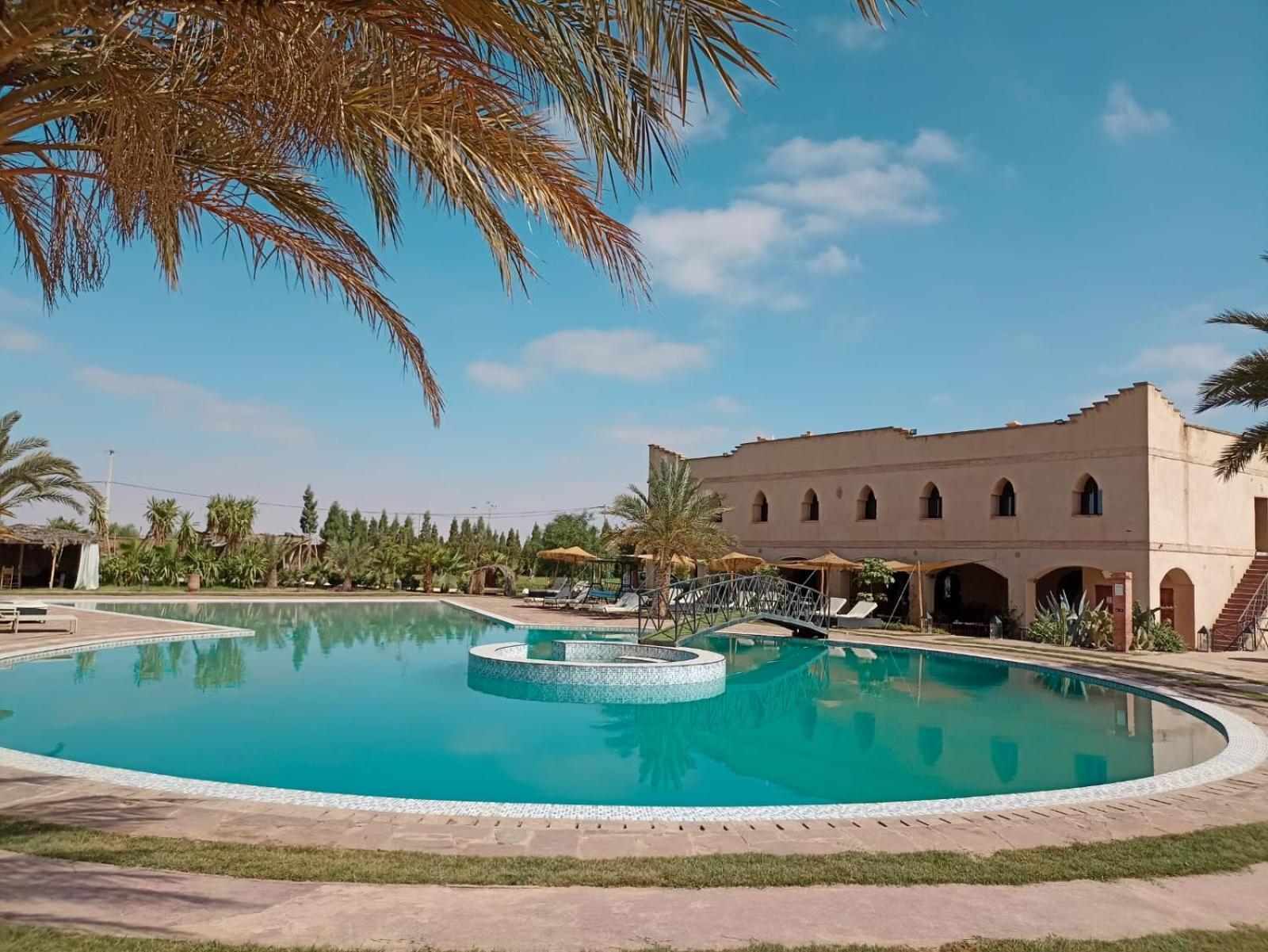Les Jardins D Amizmiz 6 Piscines Bed and Breakfast Wawizelte Εξωτερικό φωτογραφία
